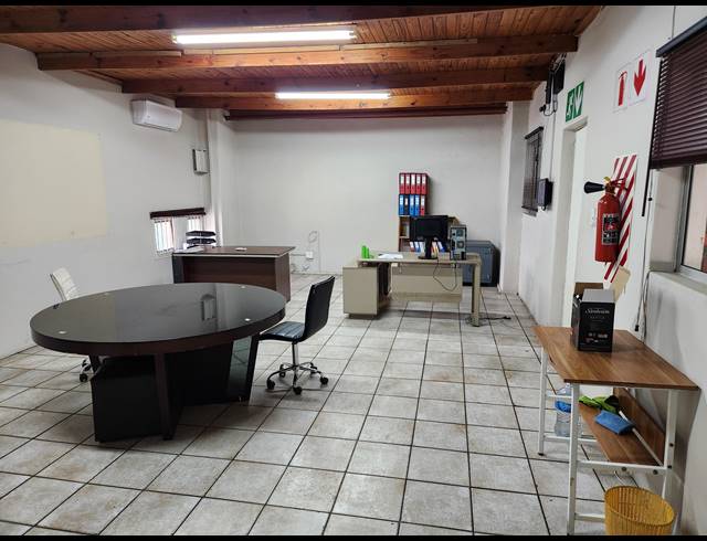 699M² WORKSHOP TO LET IN ALTON